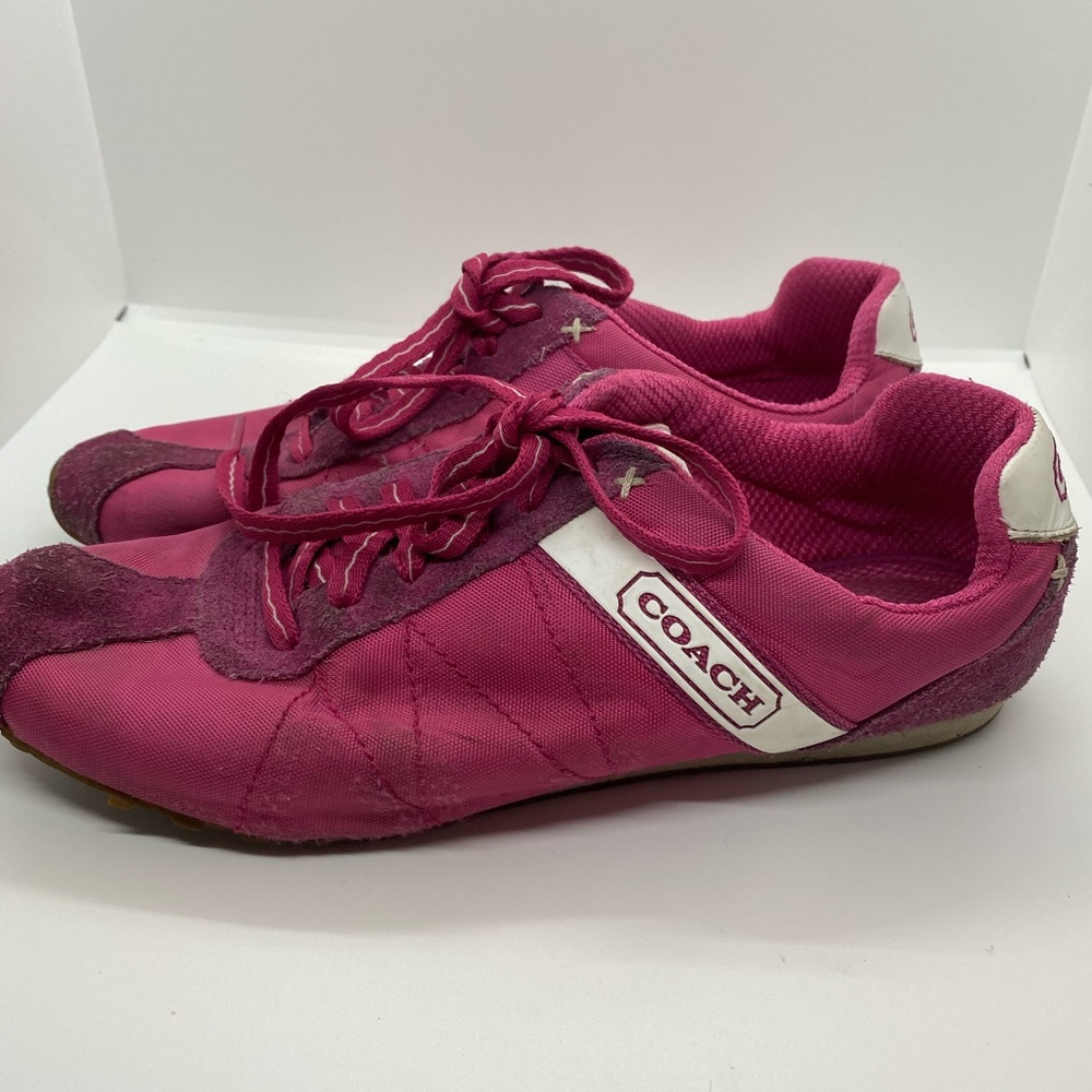 🌸2/$15 Pink Coach shoes